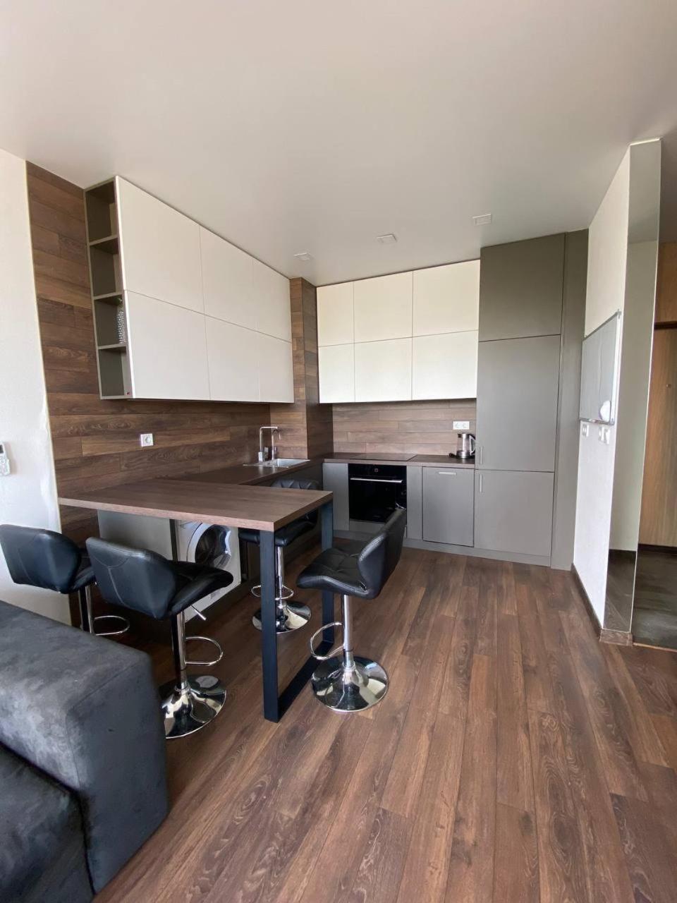 Nyvky Like Home - Apt 49 Kijev Kültér fotó