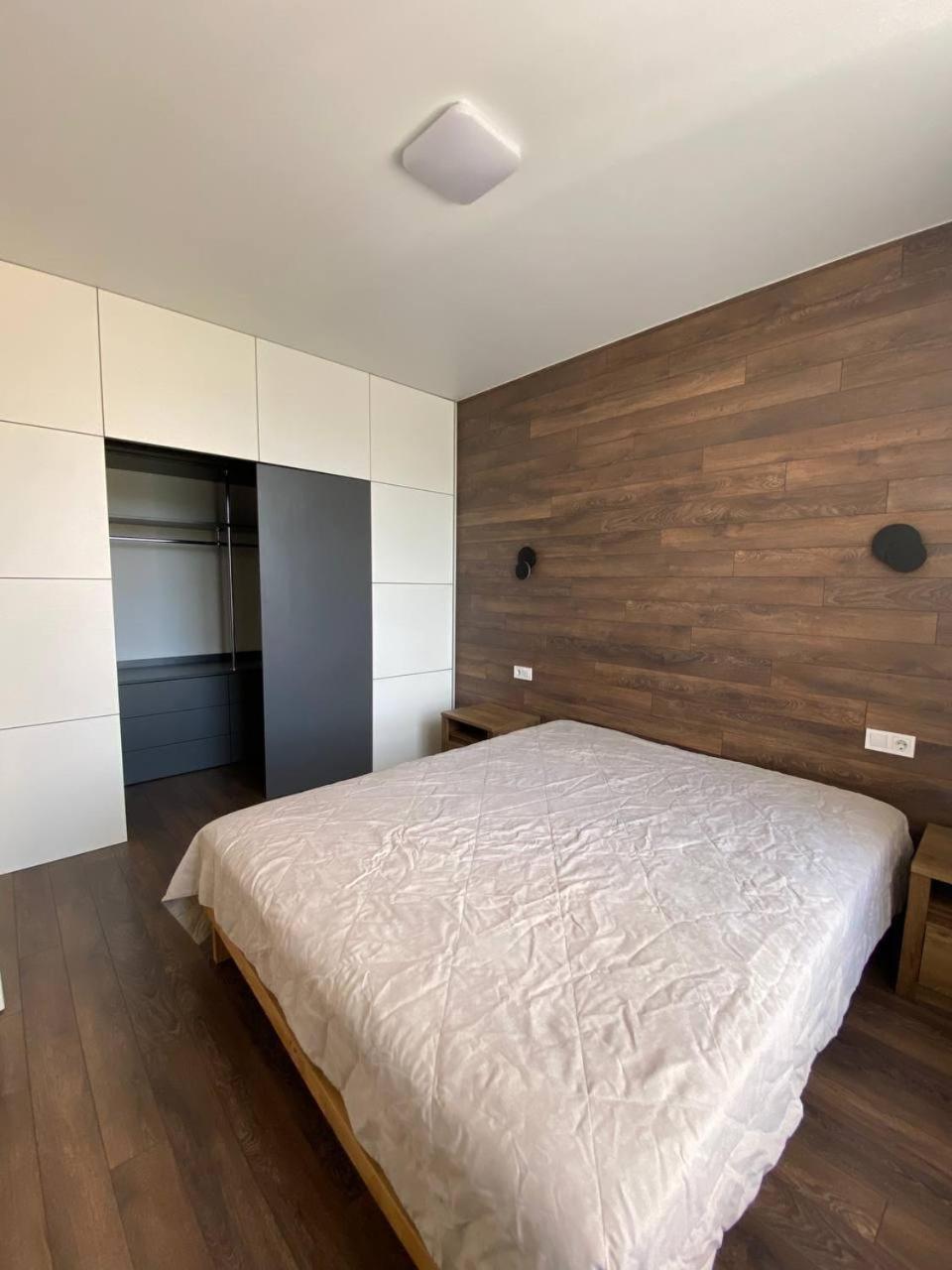 Nyvky Like Home - Apt 49 Kijev Kültér fotó